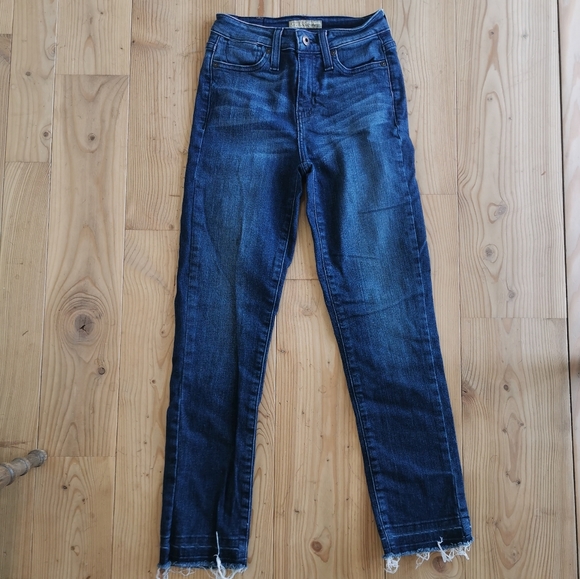 GUESS women's high-rise jeans! Size 25 - Picture 1 of 5